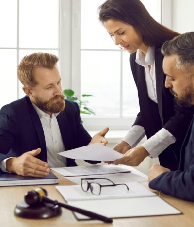 Why Las Vegas Drivers Need a Specialized Auto Accident Attorney After a Crash